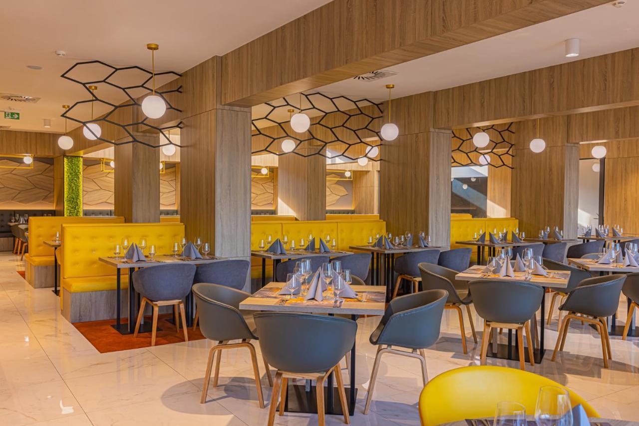 Hotel Avar