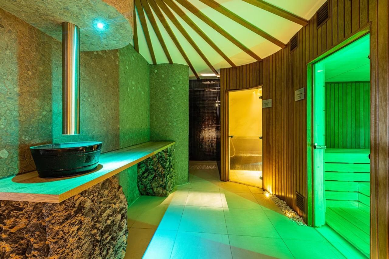 Avar Hotel