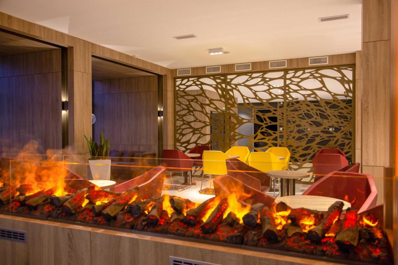 Hotel Avar